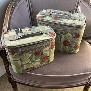 Set of 2 Vintage Behringer nesting tapestry travel makeup/carrying bags.